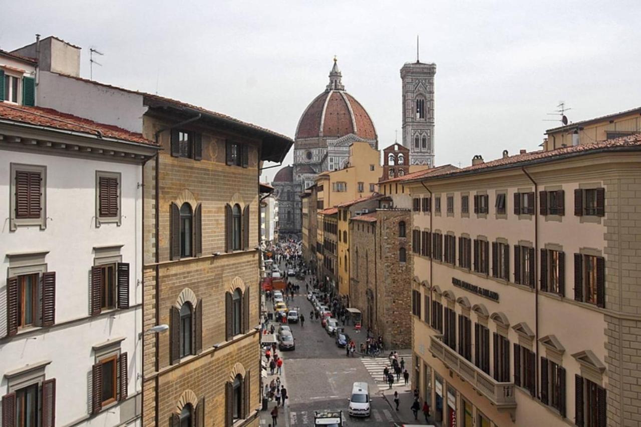 D'Home Florence Luaran gambar