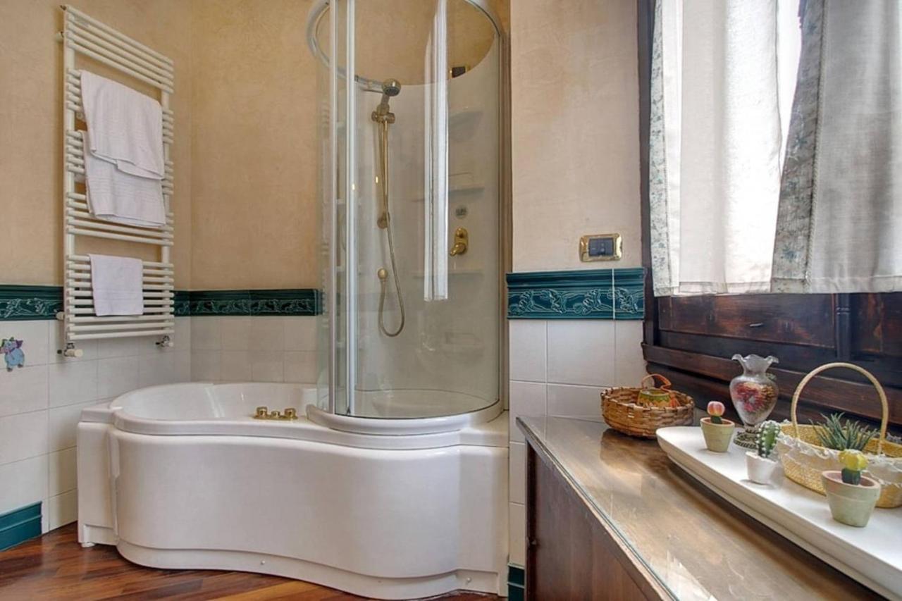 D'Home Florence Luaran gambar