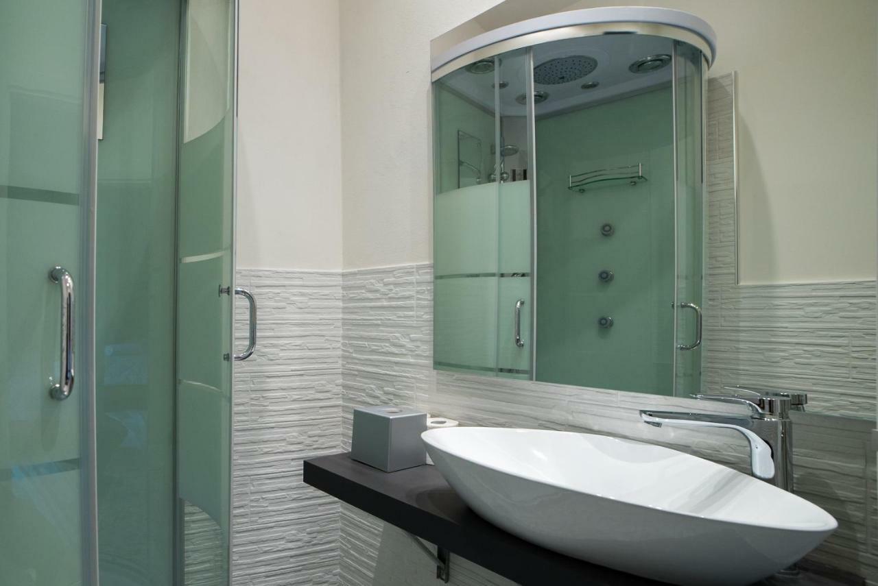 D'Home Florence Luaran gambar
